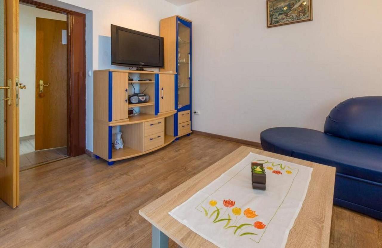 Navy Apartments Jadranovo Eksteriør bilde