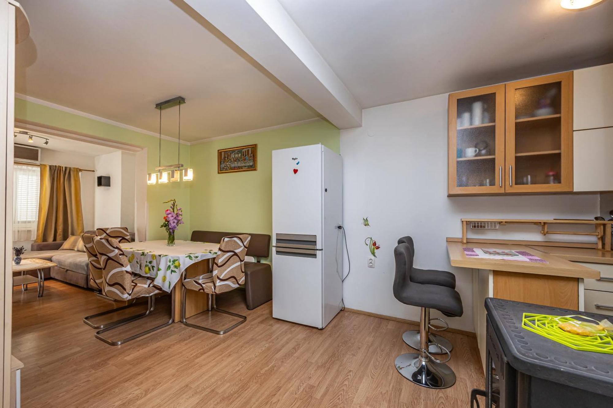 Navy Apartments Jadranovo Eksteriør bilde