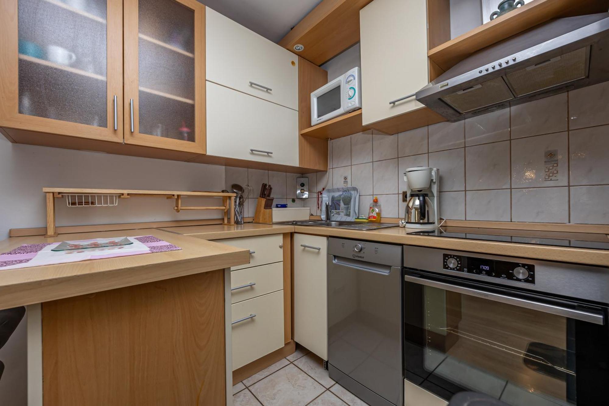 Navy Apartments Jadranovo Eksteriør bilde